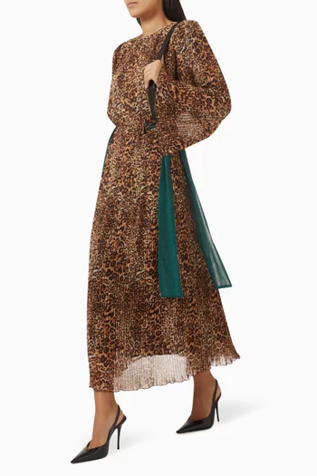 فستان بنقشة جلد الفهد