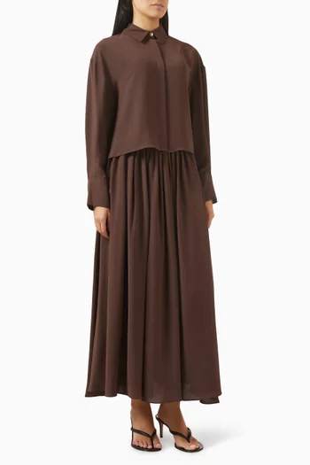 طقم تنورة بجزء بطيات