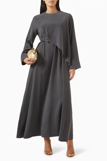 فستان طويل بحزام