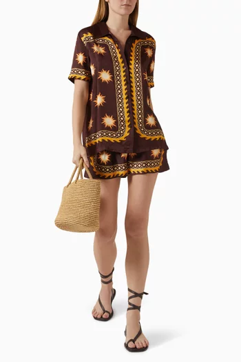 قميص بنقشة شموس