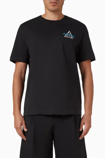 تي شيرت بطبعة مثلث قطن