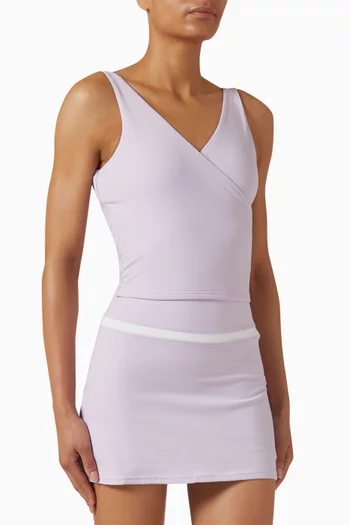 بلوزة لكس بالانس رياضية قصيرة بفتحة رقبة عميقة