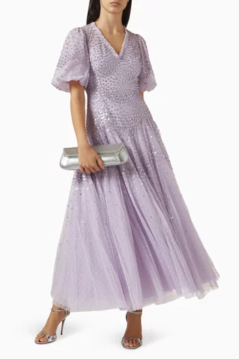 فستان سكالوب بطول الكاحل ومطرز بالترتر