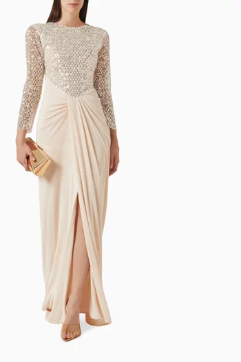 فستان بدرابيه وتطريز بالترتر