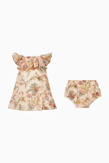 فستان كشكش مزين بنقشة