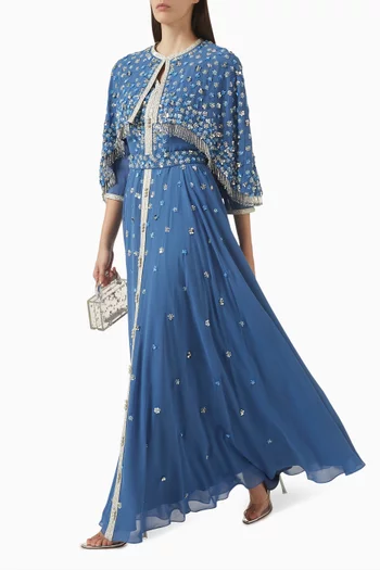 قفطان مطرز وطبقة بنمط كاب بشرّابات