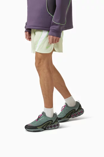 Air Max Dn Roam Sneakers