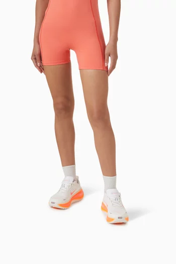 Vomero Plus Sneakers