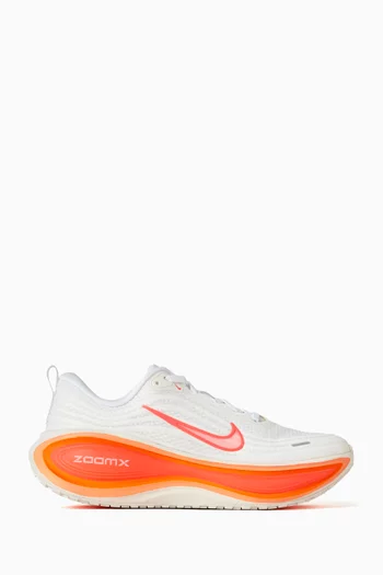 Vomero Plus Sneakers