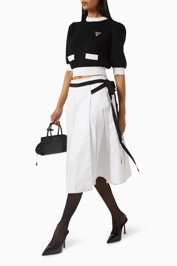 تنورة بحزام غابردين