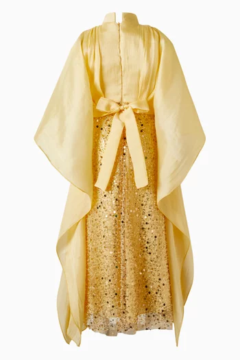 فستان طويل بترتر وتصميم كاب