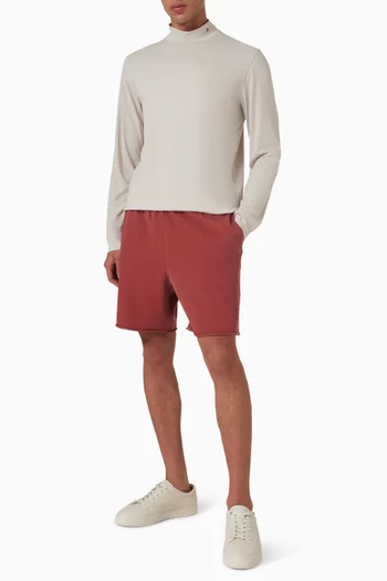 تي شيرت بياقة عالية للحماية من الأشعة فوق البنفسجية