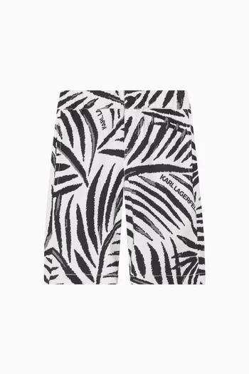 شورت برمودا بنقشة أوراق شجر