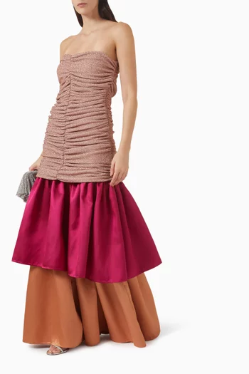 فستان بطبقات متعددة وكشكش