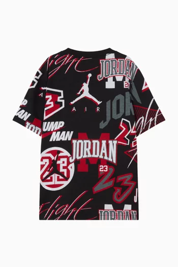 تي شيرت داينستي مزين بنقشة