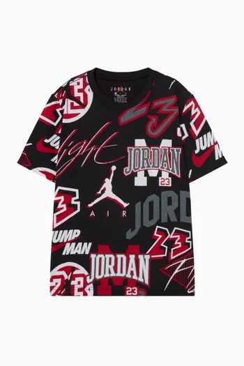 تي شيرت داينستي مزين بنقشة