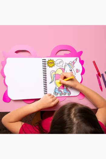 طقم كتاب ألوان وملصقات يونيكورن 