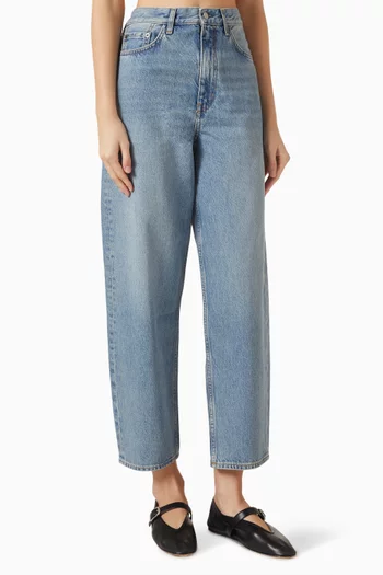 بنطال جينز ارتش دينم بقصة ساق تضيق عند الحافة