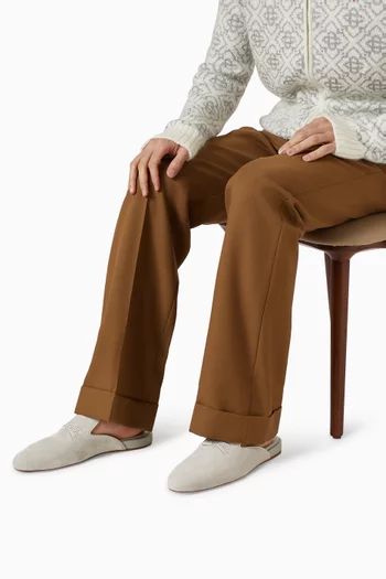 حذاء سهل الارتداء كوليتو مطرز بشعار الماركة قنب كتان