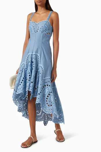 فستان كاسبين بتطريزات إنجليزية مزيج قطن