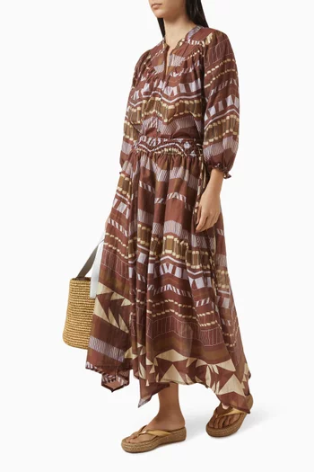 تنورة بحافة غير متماثلة ونقشة