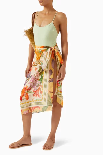 باريو فريم مزين بنقشة زهور