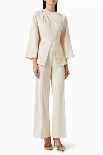 طقم بلوزة وبنطال مزين بتطريزات