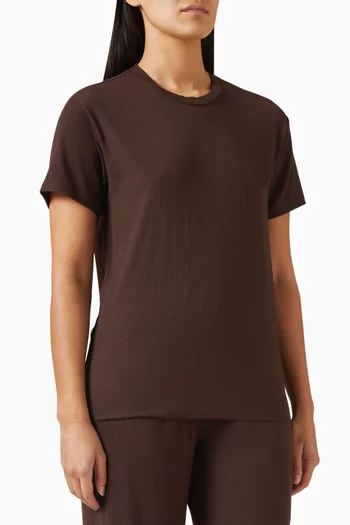 تي شيرت بقصة بويفريند قطن ومودال