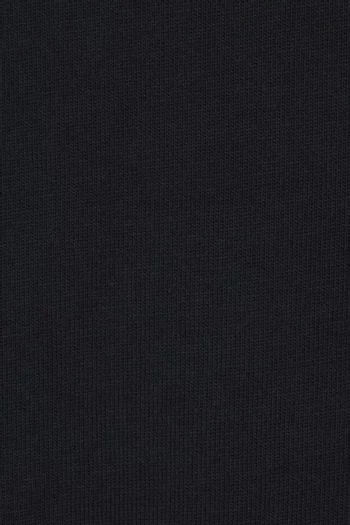 تي شيرت بفتحة رقبة مستديرة