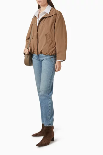 جاكيت نايلون بياقة عالية