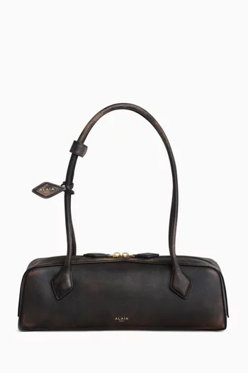 Le Teckel Medium Shoulder Bag in Washed Leather