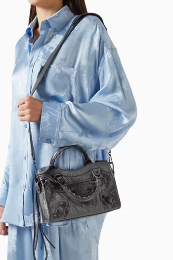 حقيبة لو سيتي ميني جلد ماعز أرينا بلون فولكانيك روك