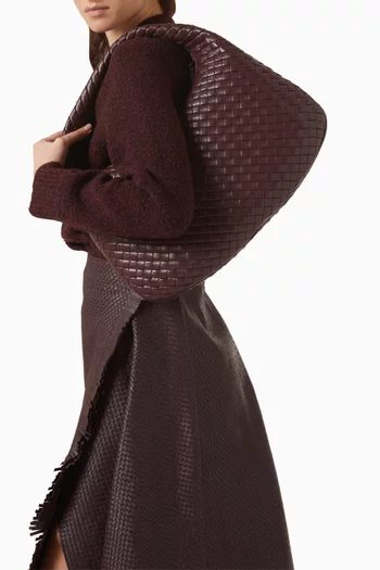 حقيبة كتف فينيتا متوسطة جلد مجدول