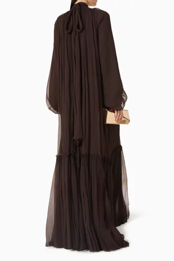 فستان طويل بكشكش