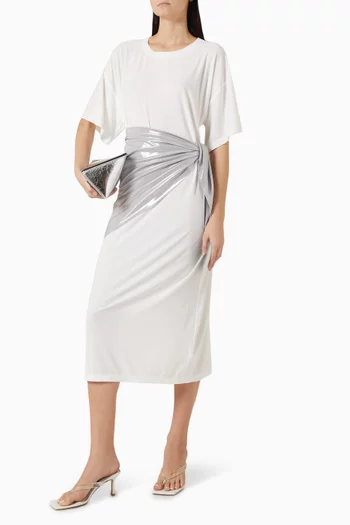 وشاح بتصميم مثلث قماش لامع