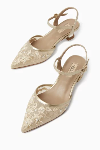 صندل إيزيو مطرز بالكريستال