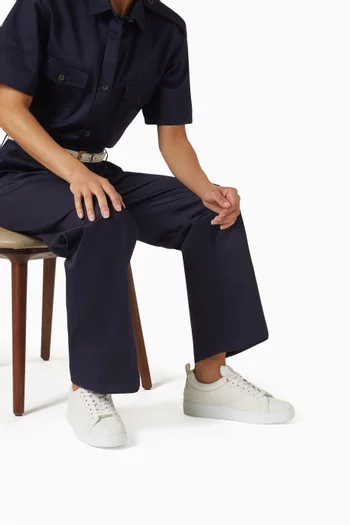 سنيكرز نيو تيرين أسفل الكاحل بشعار الماركة