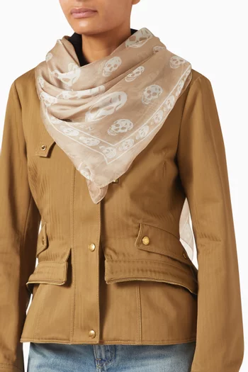 وشاح كلاسيكي بنقشة جماجم حرير