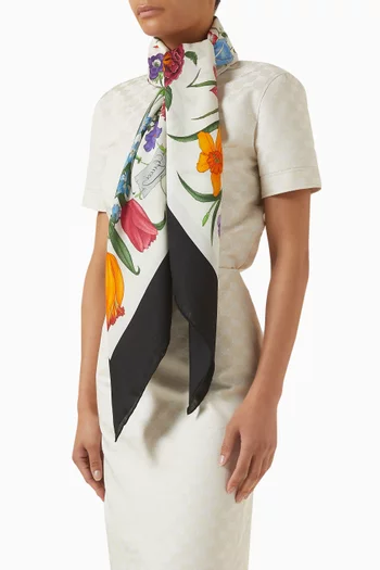 شال بنقشة زهور حرير وصوف