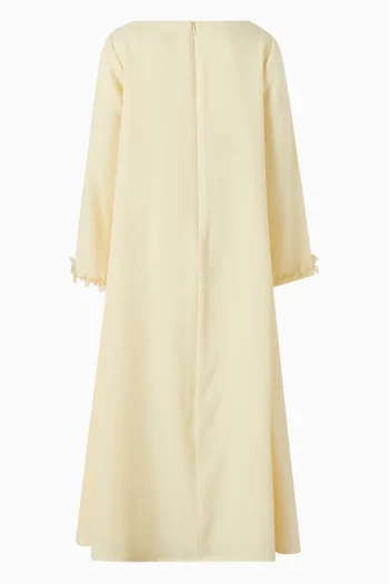 فستان بقصة على شكل حرف A‏ ومطرز بزهور