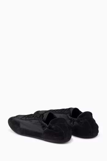 سنيكرز كولابس قنب