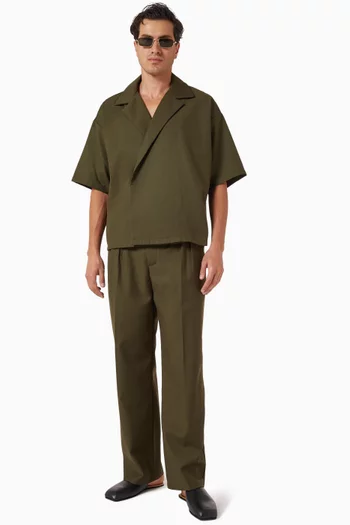 قميص أبيل بقصة مربعة وصفي أزرار تويل