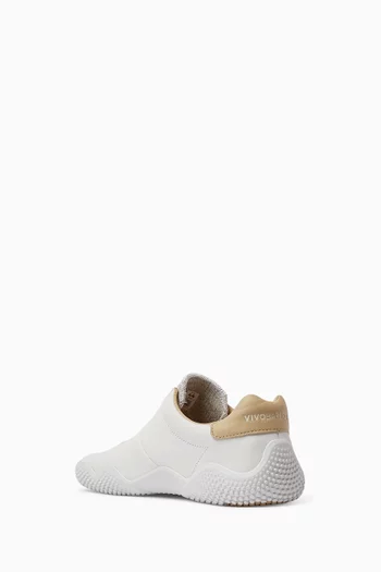 Motus Studio Sneakers in Suede