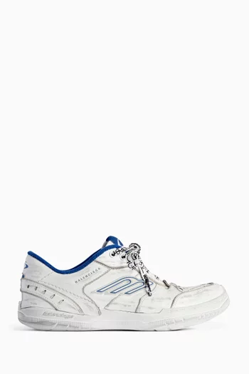 Hamptons Worn-out Sneakers