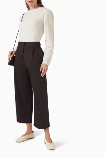 بنطال قطن بقصة قصيرة ومنفوخة