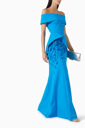 فستان بأكتاف مكشوفة قماش سكوبا