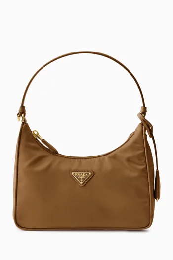 حقيبة كتف ميني نايلون معاد تدويره وجلد سافيانو، إعادة إصدار عام 2005