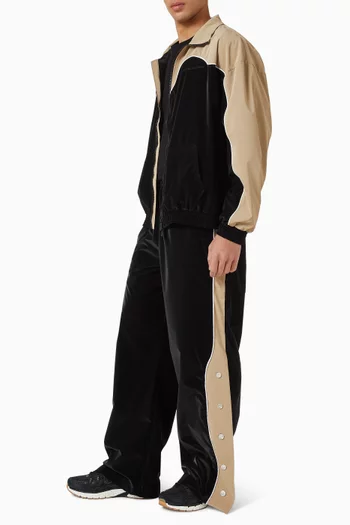 بنطال رياضي بأزرار مخمل