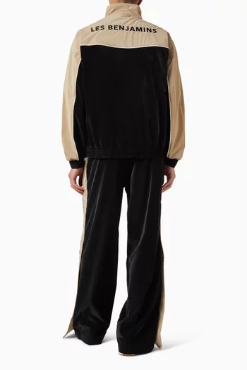 جاكيت رياضي بسحّاب