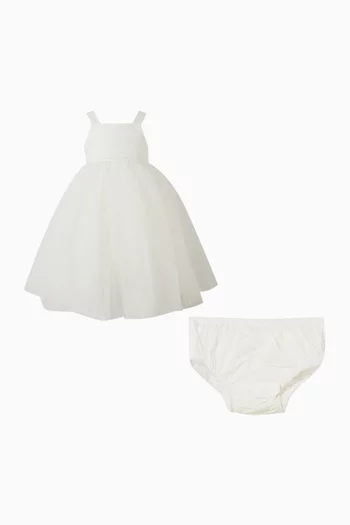 فستان مزين بتطريزات تول